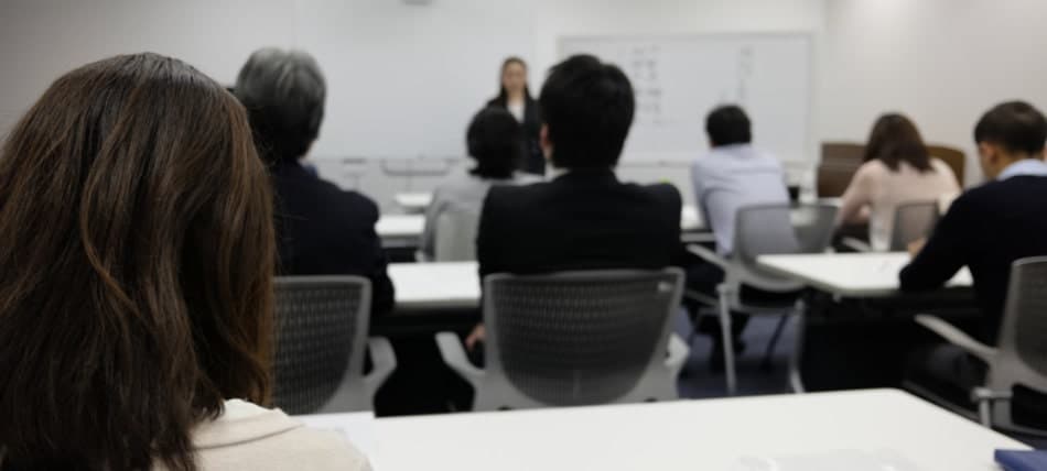 日本話し方センターのあがり症改善セミナーのイメージ
